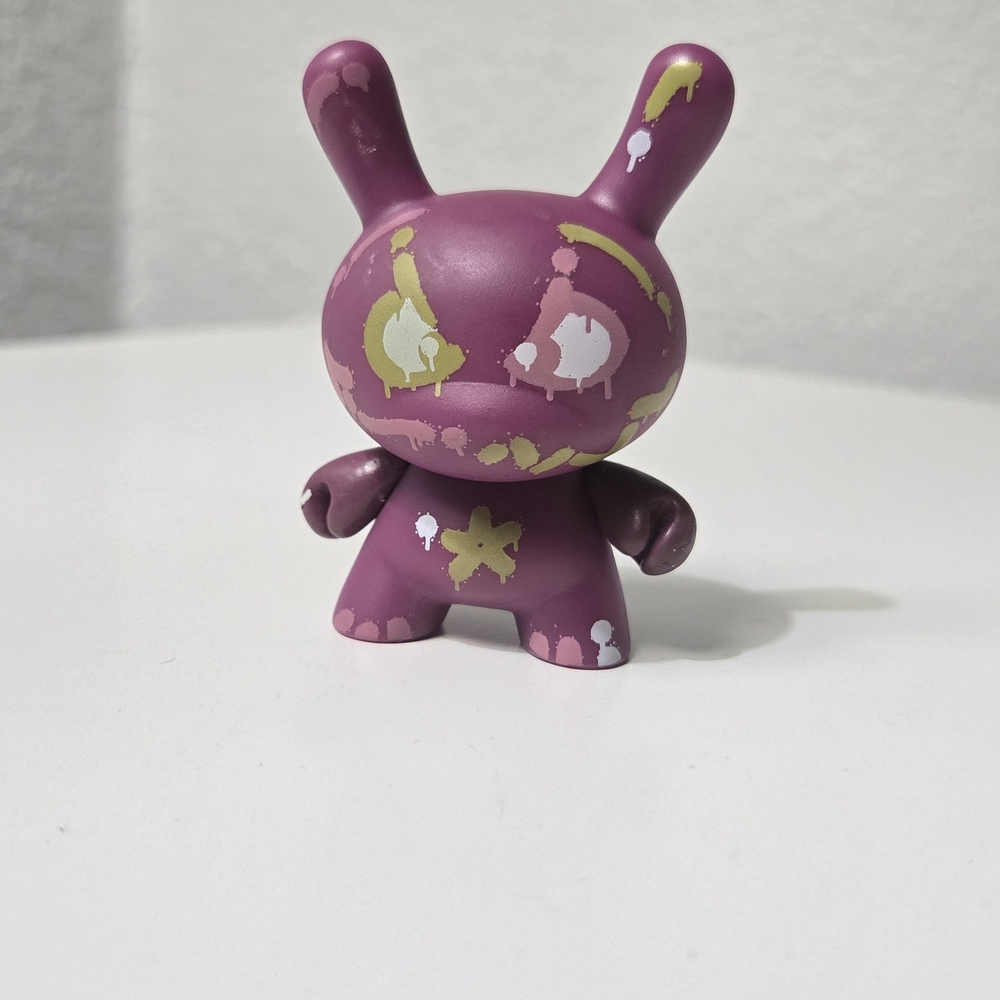 Kidrobot Dunny French Series Mardivale Purpke Mist Graffiti